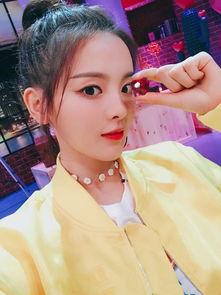 娱乐吃瓜酱是哪里人,揭秘其神秘身世与传奇人生 第3张 娱乐吃瓜酱是哪里人,揭秘其神秘身世与传奇人生 第3张